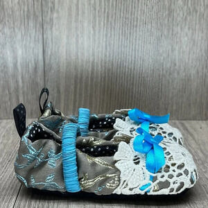 Goody Shoes Infant Girls M 6-12 mos. Floral Lace Embroidered Mary Jane Blue